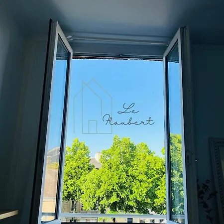 Le Flaubert, Et Parking En Centre