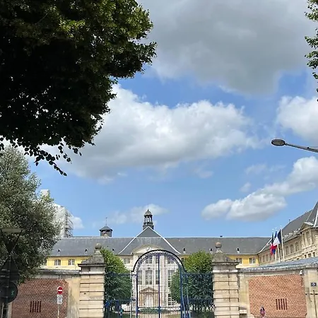 Le Flaubert, Et Parking En Centre Apartment